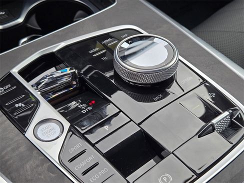 New 2026 BMW X7 xDrive40i w/ M Sport Package image 23