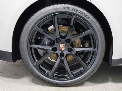 New 2026 Porsche Panamera image 36