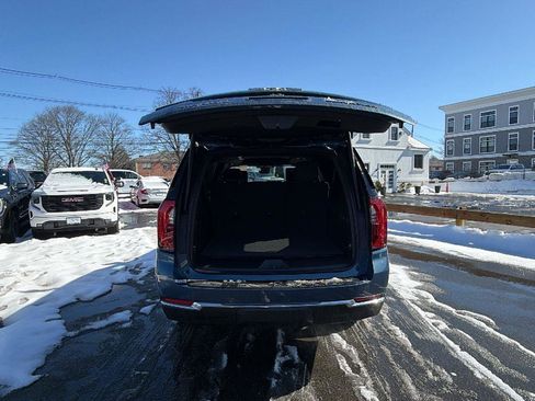 New 2026 GMC Yukon XL Elevation w/ Elevation Premium Package image 10