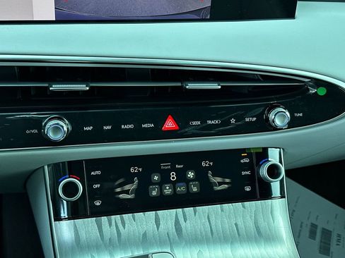 New 2026 Genesis Electrified GV70 image 21