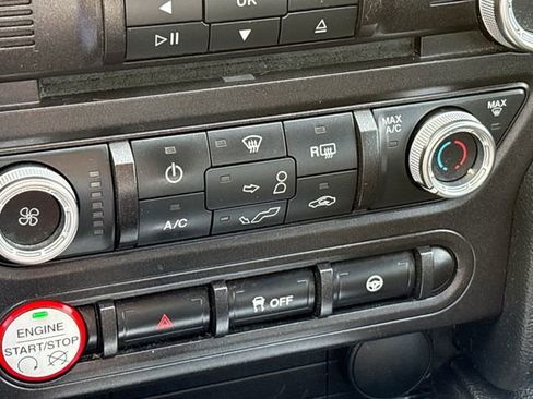 Used 2017 Ford Mustang Coupe image 16