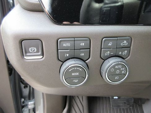 New 2026 Chevrolet Silverado 1500 LTZ w/ LTZ Premium Package AWD/4WD image 26
