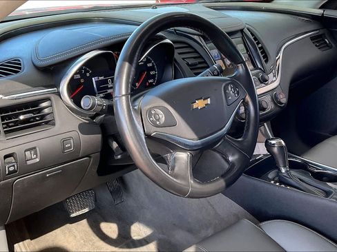 Used 2018 Chevrolet Impala LT image 17