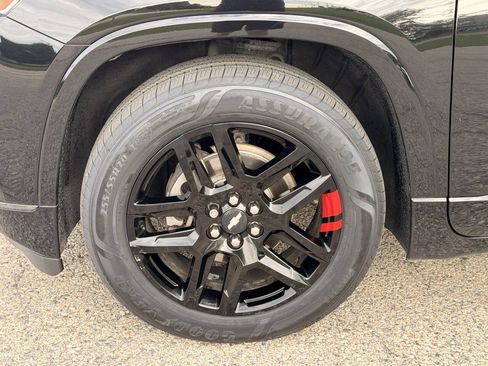 Used 2019 Chevrolet Traverse Premier w/ Redline Edition AWD/4WD image 9