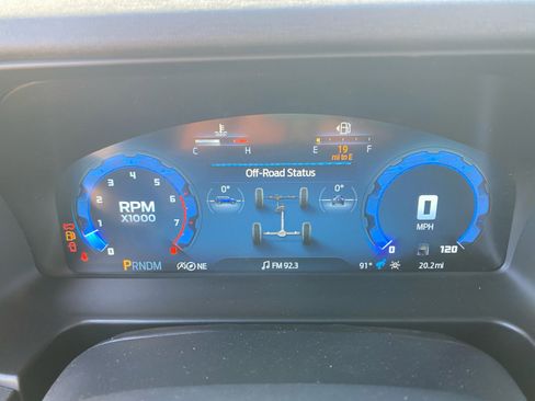 New 2025 Ford Bronco Badlands image 10