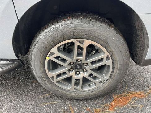 New 2025 Ford Expedition Max Active image 21