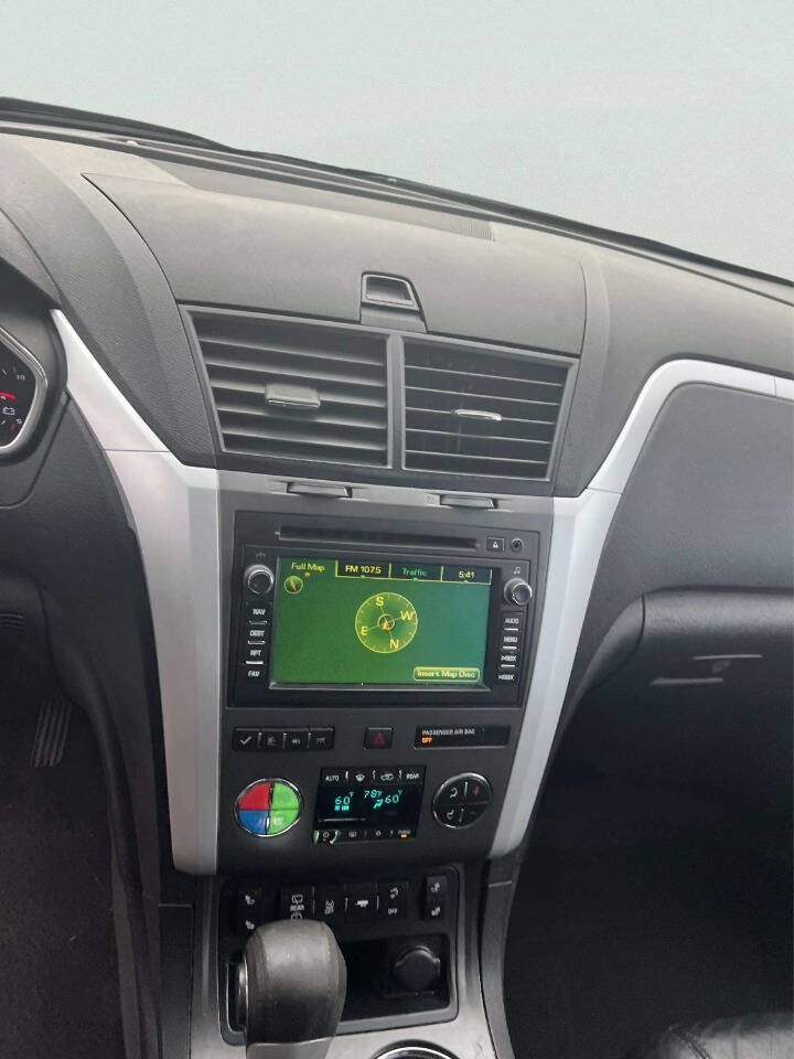 Used 2012 Chevrolet Traverse LT FWD image 12