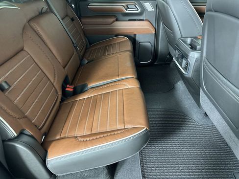 New 2025 GMC Sierra 2500 Denali Ultimate w/ Max Trailering Package image 14