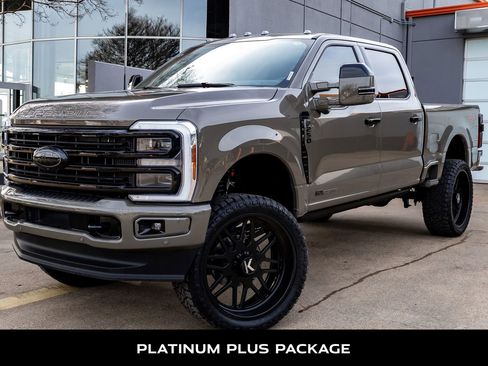 Used 2026 Ford F250 Platinum w/ Platinum Plus Package image 5