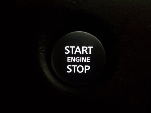 Used 2022 Nissan Frontier SV image 24