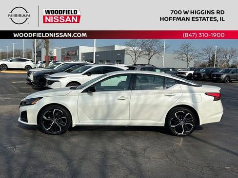 Certified 2023 Nissan Altima 2.5 SR image 6