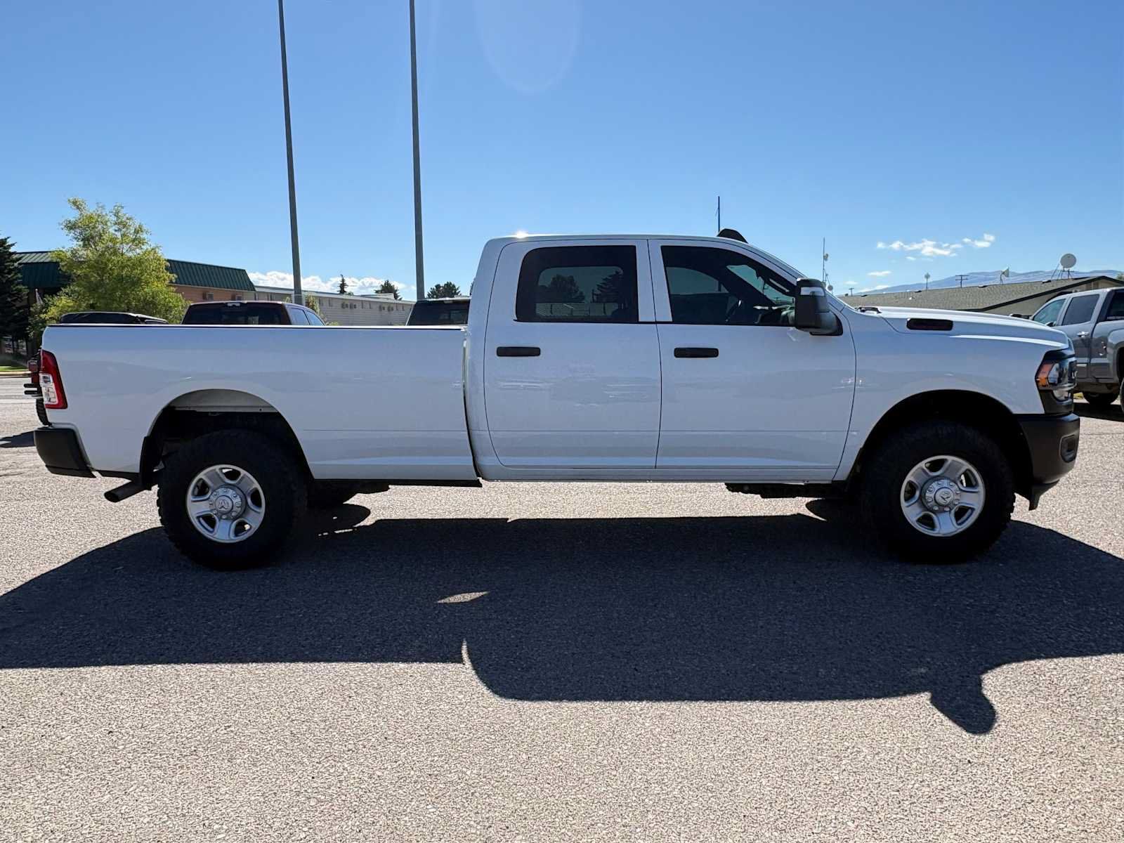 Used 2023 RAM 2500 Tradesman AWD/4WD image 2