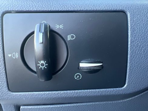 Used 2012 Ford Transit Connect XLT FWD image 15