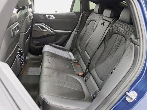 Used 2022 BMW X6 xDrive40i w/ M Sport Package image 30