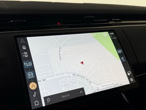 Used 2025 Land Rover Range Rover Sport SE AWD/4WD image 17