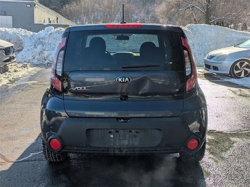 Used 2015 Kia Soul + w/ Audio Package image 3