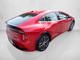 Used 2024 Toyota Prius XLE AWD/4WD video 4