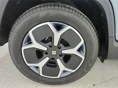 Used 2024 Rivian R1T Adventure image 59