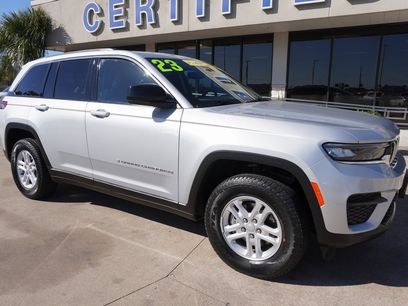 Used 2023 Jeep Grand Cherokee Laredo