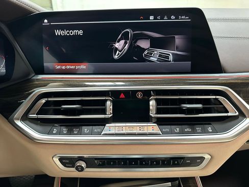 Used 2019 BMW X5 xDrive40i w/ Executive Package AWD/4WD image 18