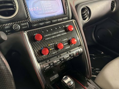 Used 2009 Nissan GT-R Premium AWD/4WD image 36