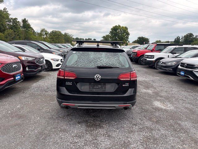 Used 2018 Volkswagen Golf Alltrack S AWD/4WD image 4
