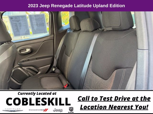Used 2023 Jeep Renegade Latitude AWD/4WD image 18