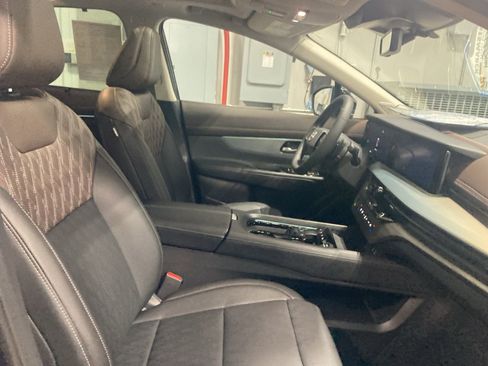 Used 2025 Nissan Murano Platinum w/ Cargo Package image 49