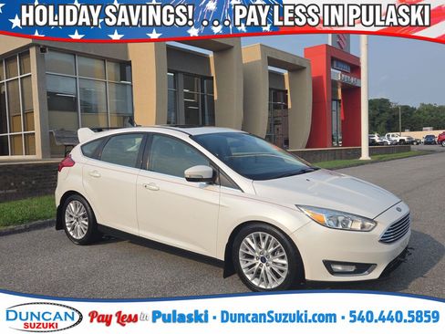 Used 2017 Ford Focus Titanium FWD image 1