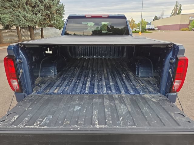 Used 2024 GMC Sierra 1500 SLE w/ X31 Off-Road Package AWD/4WD image 32