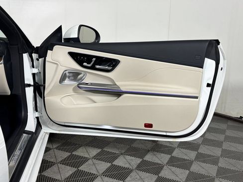Certified 2026 Mercedes-Benz CLE 300 4MATIC Cabriolet image 31