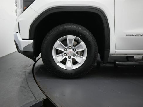 Used 2023 GMC Sierra 1500 SLE image 8