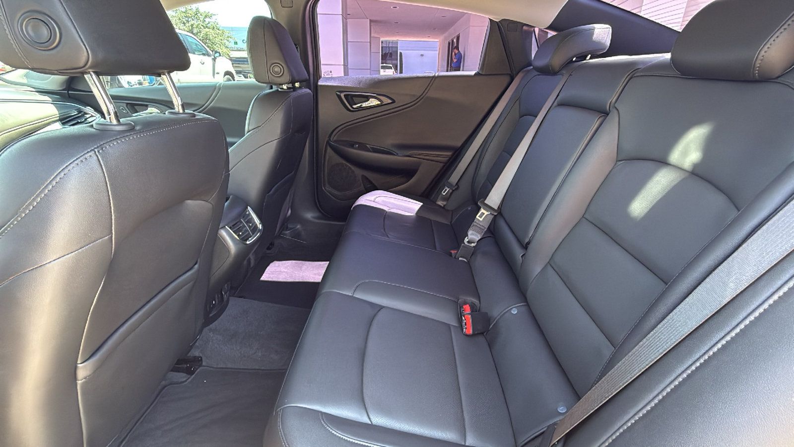 Used 2023 Chevrolet Malibu LT FWD image 17