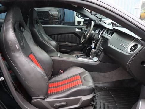 Used 2012 Ford Mustang Shelby GT500 w/ SVT Performance Pkg RWD image 31