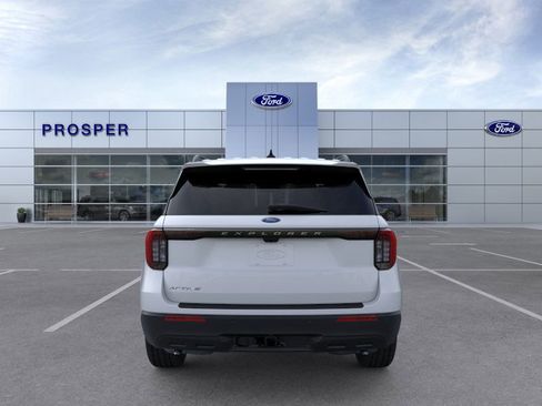 New 2026 Ford Explorer Active image 5