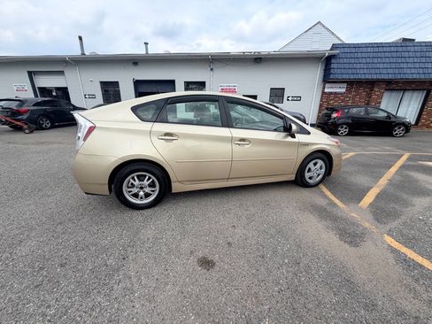 Used 2011 Toyota Prius Three FWD image 23