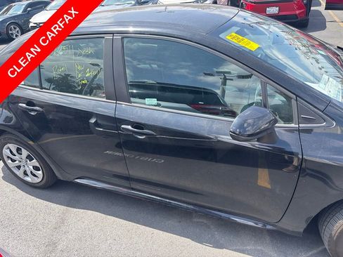 Used 2023 Toyota Corolla LE FWD image 3