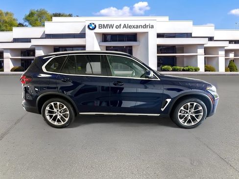 New 2026 BMW X5 xDrive50e w/ Executive Package AWD/4WD image 8