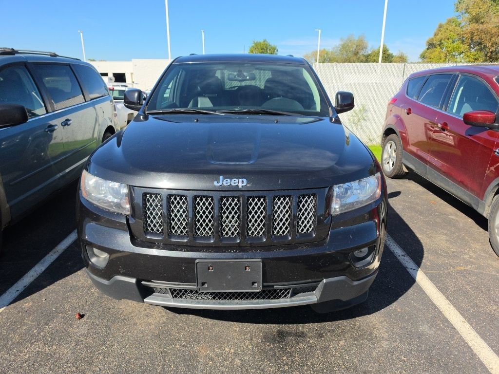 Used 2013 Jeep Grand Cherokee Altitude AWD/4WD image 2