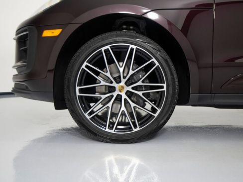 New 2026 Porsche Macan AWD/4WD image 16