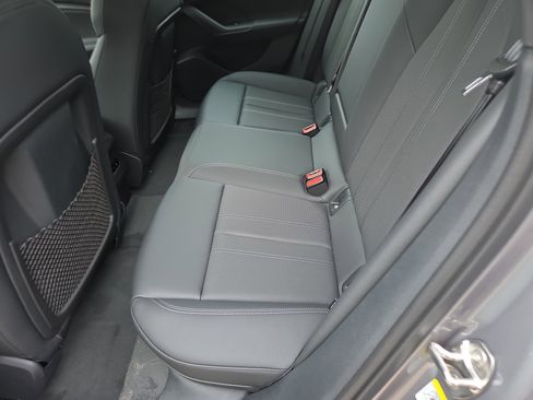 New 2025 Audi A6 e-tron Premium Plus image 6