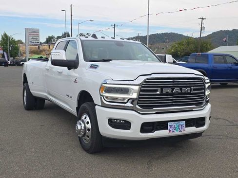 Used 2023 RAM 3500 Laramie RWD image 4