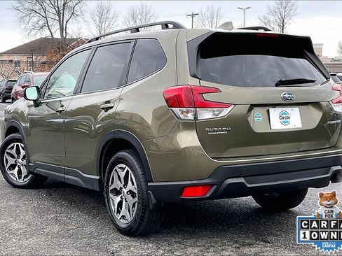 Certified 2023 Subaru Forester Premium image 13