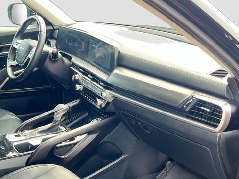 Used 2024 Kia Telluride S w/ S Sunroof Package FWD image 31