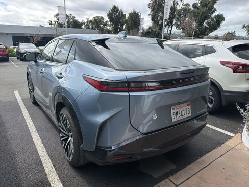 Used 2024 Lexus RZ 300e Premium w/ Technology Package image 4