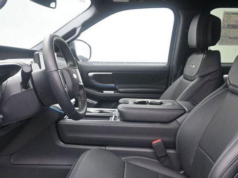 New 2026 Ford Expedition Platinum w/ Stealth Appearance Package image 6