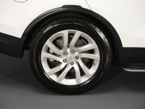 Used 2019 Land Rover Discovery HSE AWD/4WD image 23