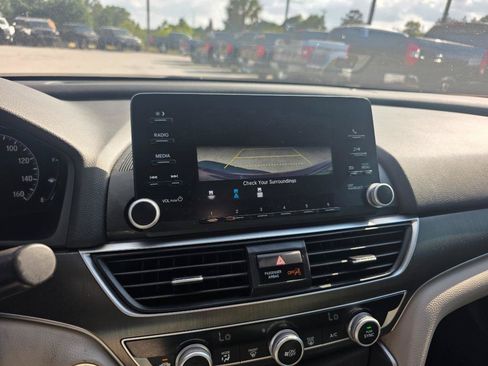 Used 2020 Honda Accord LX image 17