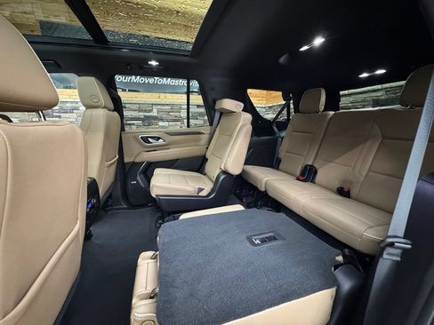 Used 2021 Chevrolet Tahoe Premier AWD/4WD image 30