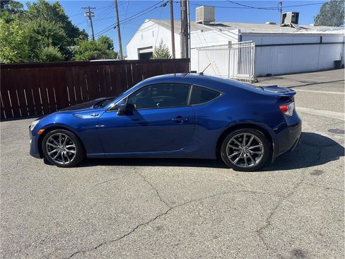 Used 2013 Scion FR-S RWD image 8